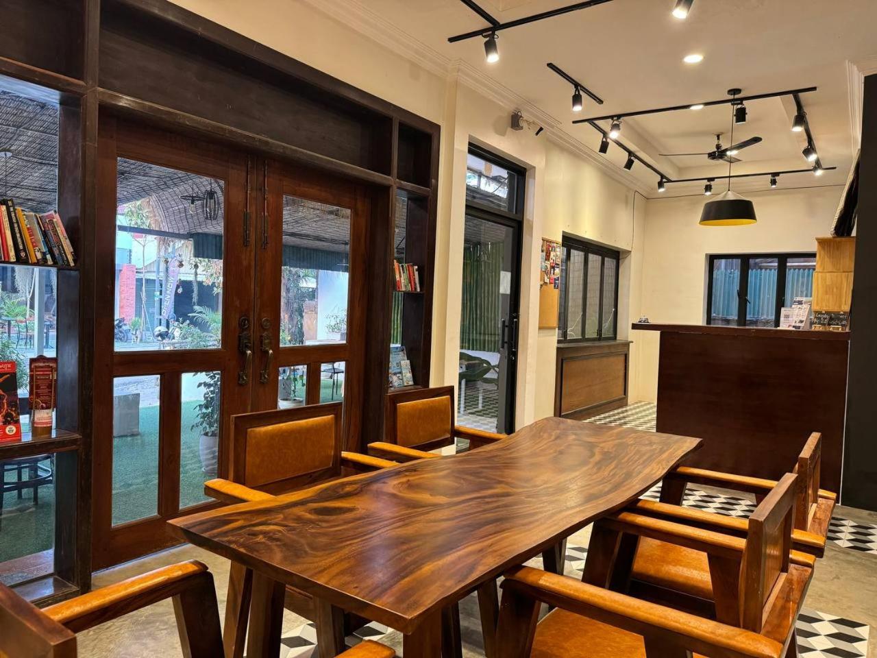The Hive Hotel Siem Reap Eksteriør bilde