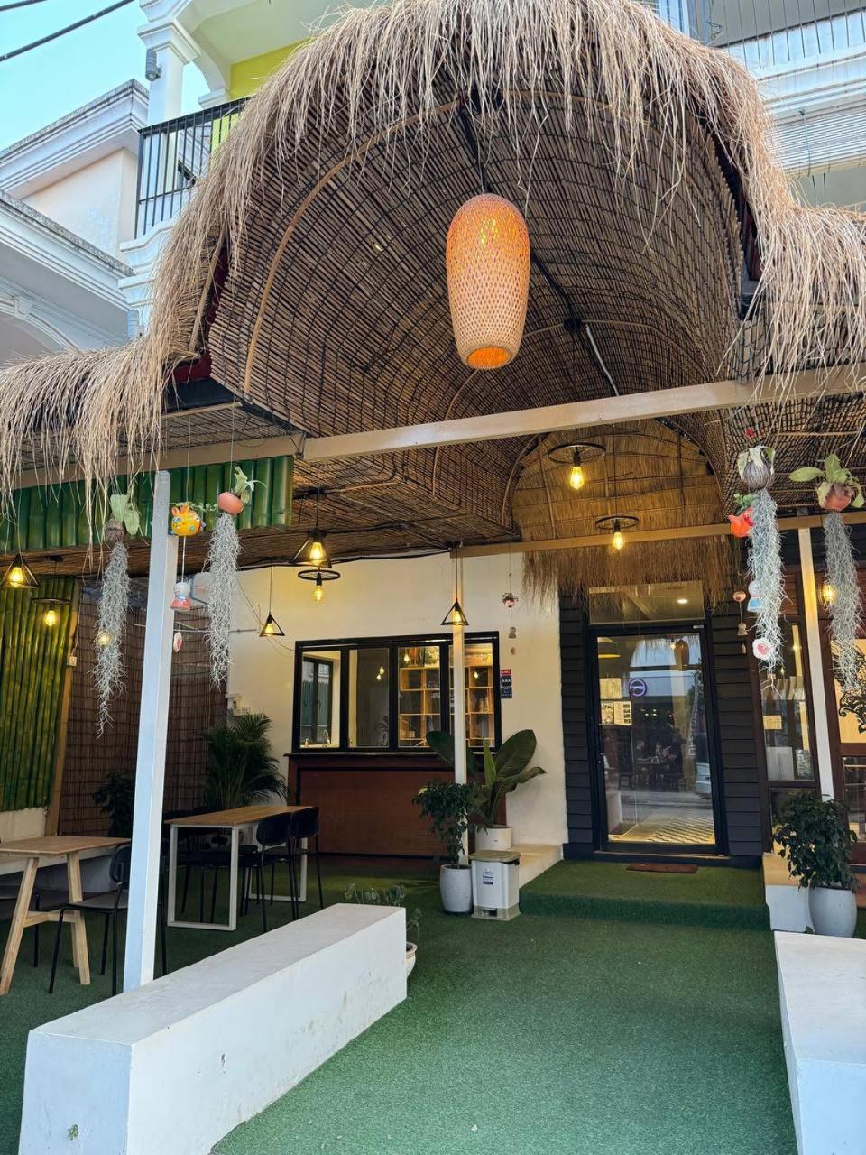 The Hive Hotel Siem Reap Eksteriør bilde